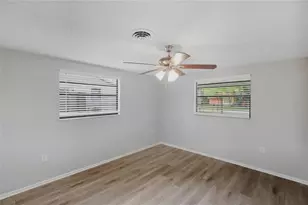 101 Oberlin Rd, Venice, FL 34293 - Photo 11