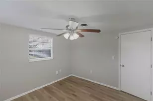 101 Oberlin Rd, Venice, FL 34293 - Photo 21