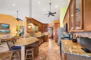 132 Crescent Dr, Punta Gorda, FL 33950 - Photo 13