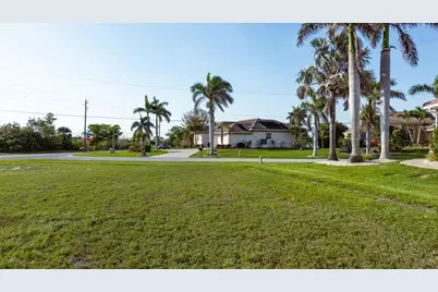 1653 Bobolink Court, Punta Gorda, FL 33950 - Photo 11