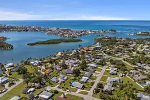 702 Poinciana Rd, Nokomis, FL 34275 - Photo 33