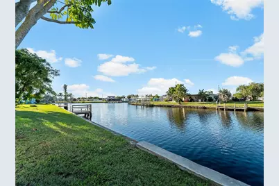 581 Lindley Terrace, Port Charlotte, FL 33952 - Photo 37