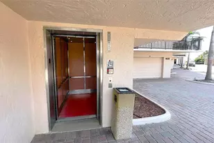 6480 Midnight Pass Rd, Sarasota, FL 34242 - Photo 9