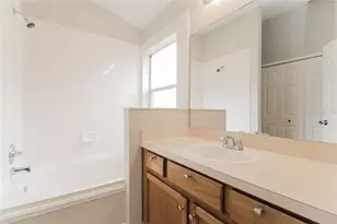 4629 Eagle Peak Dr, Kissimmee, FL 34746 - Photo 9