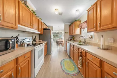 135 Lazy Lagoon Drive, Punta Gorda, FL 33982 - Photo 9