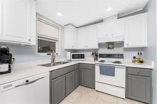 7316 Thor Ct, Port Charlotte, FL 33981 - Photo 11