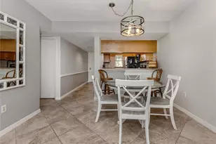 437 Cerromar Ln, Venice, FL 34293 - Photo 11