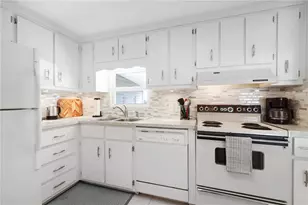 2100 Kings Hwy, Port Charlotte, FL 33980 - Photo 23