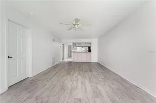 12144 SW Egret Cir, Lake Suzy, FL 34269 - Photo 7