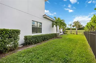 8969 Bernini Pl, Sarasota, FL 34240 - Photo 43