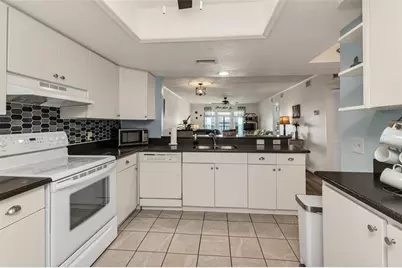 4410 Warren Avenue #217, Port Charlotte, FL 33953 - Photo 9