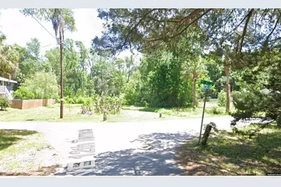 1189 NE 6th Court, Crystal River, FL 34428 - Photo 1