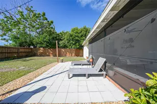 130 Palmetto Cir NE, Port Charlotte, FL 33952 - Photo 27