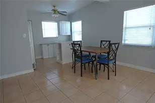 140 Palmetto Cir NE, Port Charlotte, FL 33952 - Photo 7