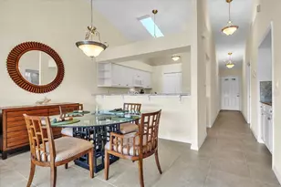 12221 SW Kingsway Cir, Lake Suzy, FL 34269 - Photo 11