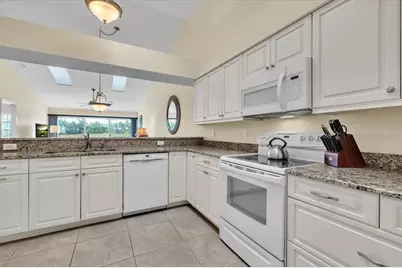 12221 SW Kingsway Circle #B2, Lake Suzy, FL 34269 - Photo 19