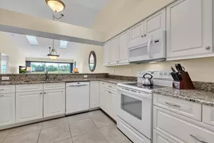 12221 SW Kingsway Cir, Lake Suzy, FL 34269 - Photo 19