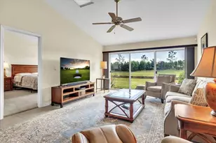 12221 SW Kingsway Cir, Lake Suzy, FL 34269 - Photo 7