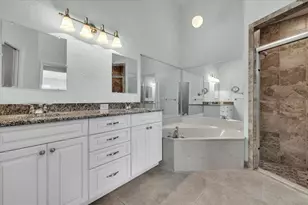 12221 SW Kingsway Cir, Lake Suzy, FL 34269 - Photo 31