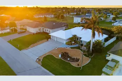 91 Mark Twain Lane, Rotonda West, FL 33947 - Photo 1