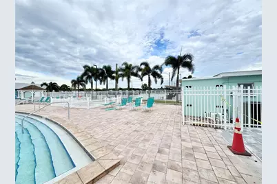 5217 Pebble Beach Avenue, Sarasota, FL 34234 - Photo 49