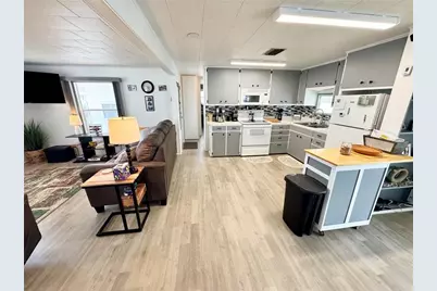 5217 Pebble Beach Avenue, Sarasota, FL 34234 - Photo 11