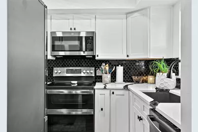 7223 Cloister Drive #111, Sarasota, FL 34231 - Photo 7