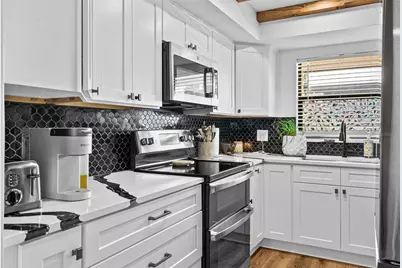 7223 Cloister Drive #111, Sarasota, FL 34231 - Photo 9