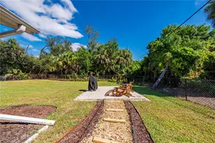 357 Lenoir St NW, Port Charlotte, FL 33948 - Photo 25