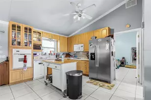 11337 SW Pine Ave, Arcadia, FL 34269 - Photo 9