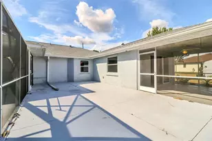 1042 Strasburg Dr, Port Charlotte, FL 33952 - Photo 9