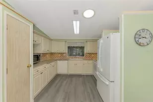 612 La Jolla Cir, North Port, FL 34287 - Photo 15