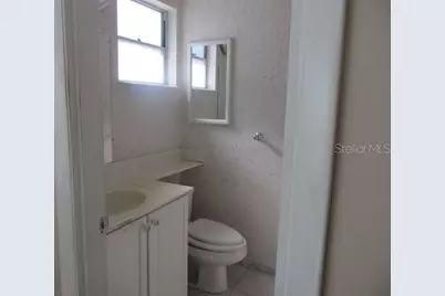 5571 Riverbluff Circle #V1, Sarasota, FL 34231 - Photo 11