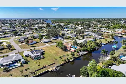 134 Easton Drive NW, Port Charlotte, FL 33952 - Photo 9