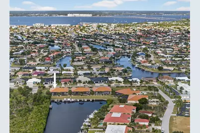 1531 Aqui Esta Drive #1, Punta Gorda, FL 33950 - Photo 3