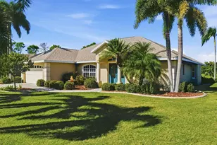 34 Medalist Cir, Rotonda West, FL 33947 - Photo 35