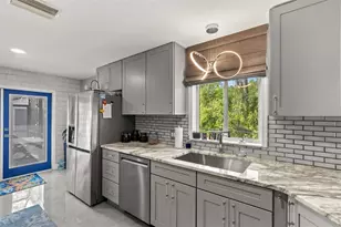 5537 Montego Ln, Port Charlotte, FL 33981 - Photo 13