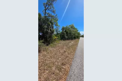 18342 Oxford Avenue, Port Charlotte, FL 33948 - Photo 5