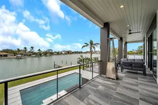 36 Dolphin Dr, Treasure Island, FL 33706 - Photo 19