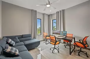 36 Dolphin Dr, Treasure Island, FL 33706 - Photo 25