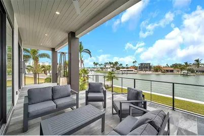 36 Dolphin Drive, Treasure Island, FL 33706 - Photo 17