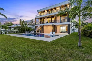 36 Dolphin Dr, Treasure Island, FL 33706 - Photo 67