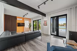 36 Dolphin Dr, Treasure Island, FL 33706 - Photo 43