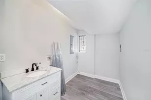 10714 N Central Ave, Tampa, FL 33612 - Photo 27