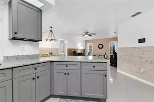 625 Ennis Terrace NW, Port Charlotte, FL 33952 - Photo 13