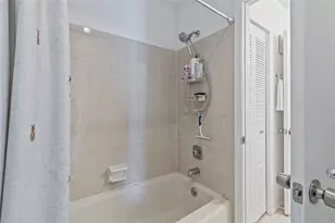 8250 Pickwick Rd, North Port, FL 34287 - Photo 27