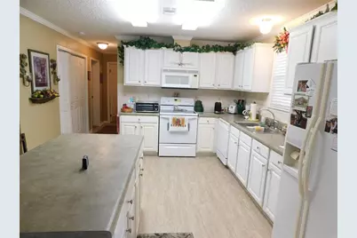 11739 SW Lemon Avenue, Arcadia, FL 34269 - Photo 13