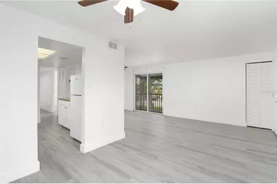 22291 Westchester Boulevard #206, Port Charlotte, FL 33952 - Photo 7