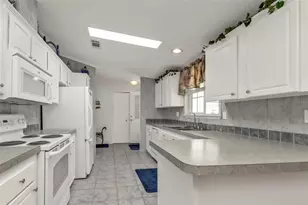 771 Tangerine Ct, Punta Gorda, FL 33950 - Photo 13