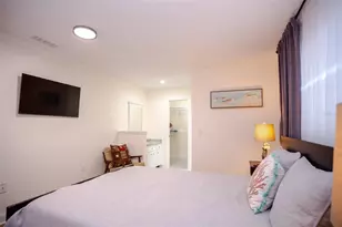 2719 Forest Knoll Dr, Sarasota, FL 34232 - Photo 11